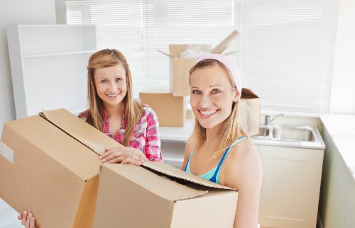 Documented moving service issue under review with notes and checklist